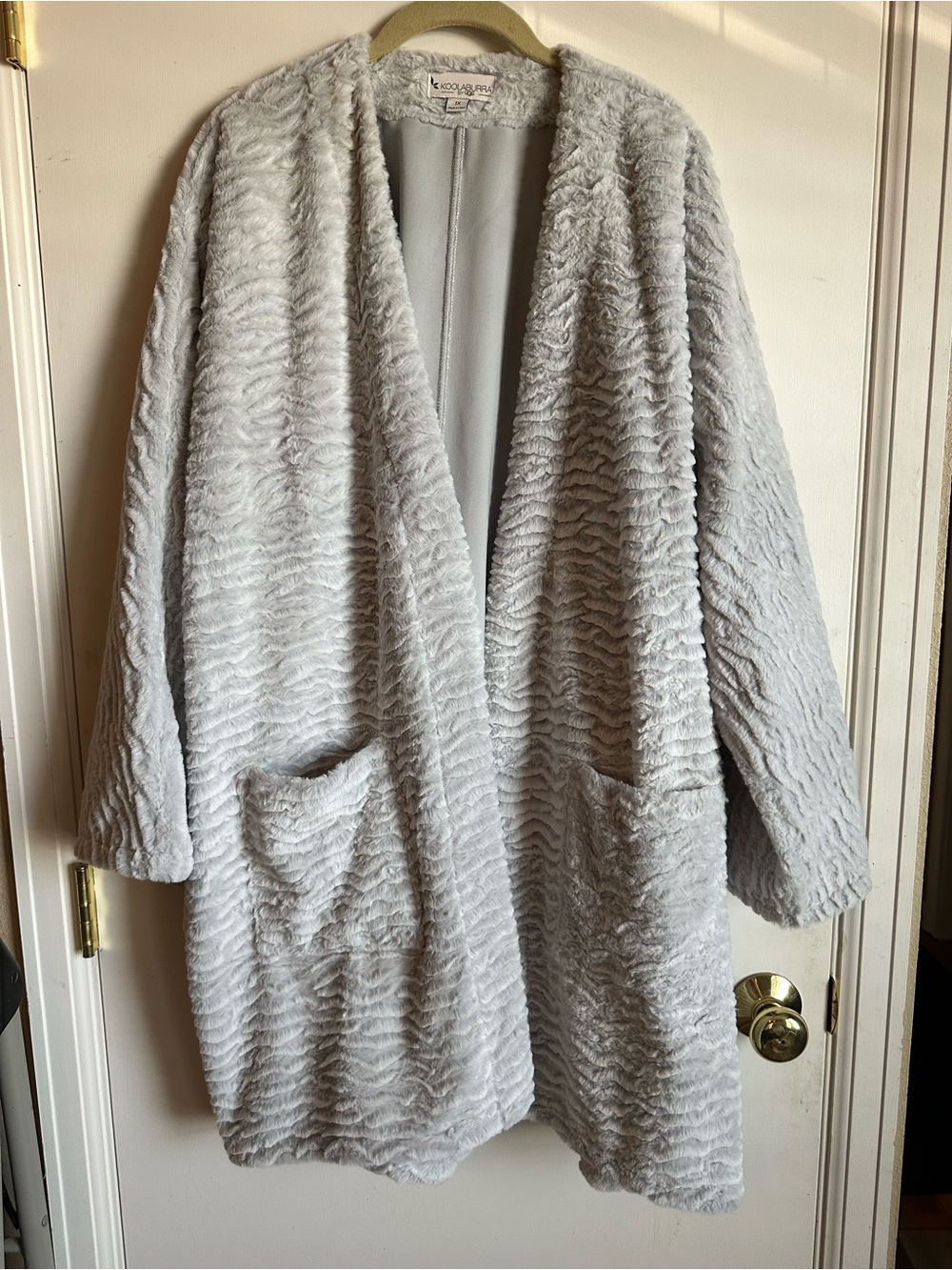 Koolaburra Light Gray Faux Fur Open Front Teddy Jacket